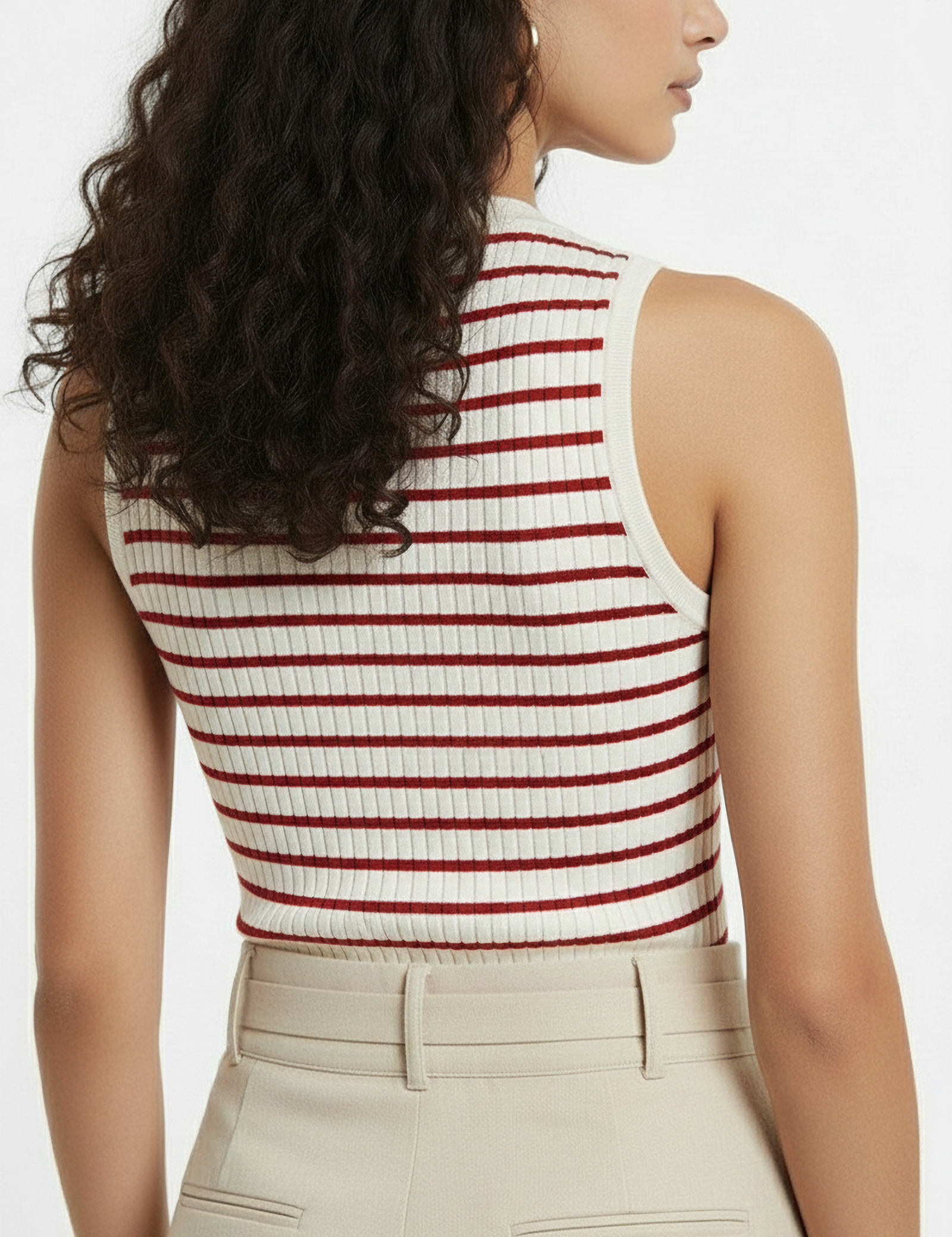 Striped knit vest in red