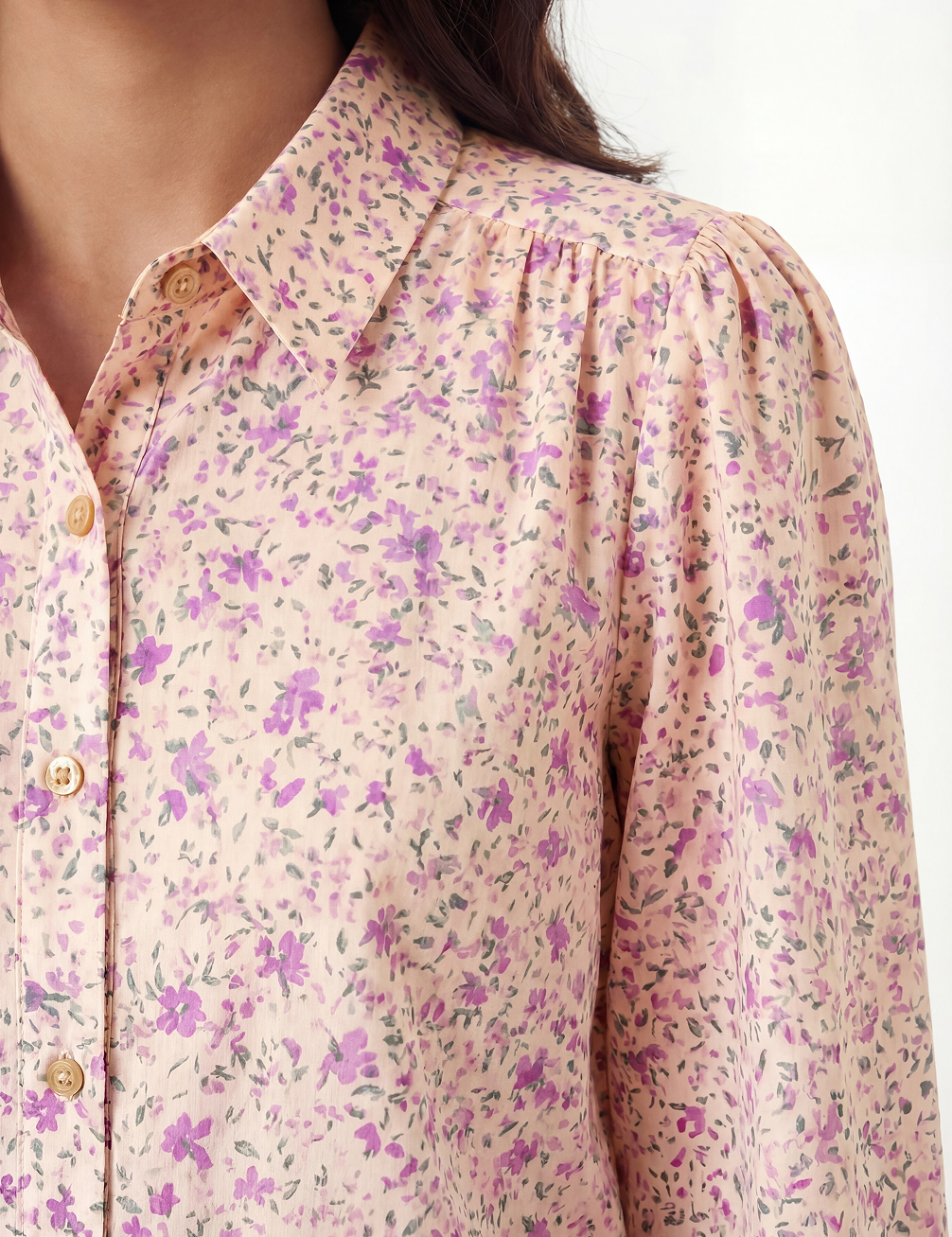 Floral blouse in peach