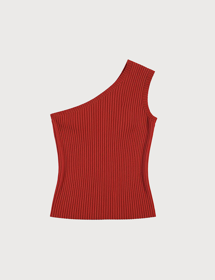 Knit asymmetrical top in maroon