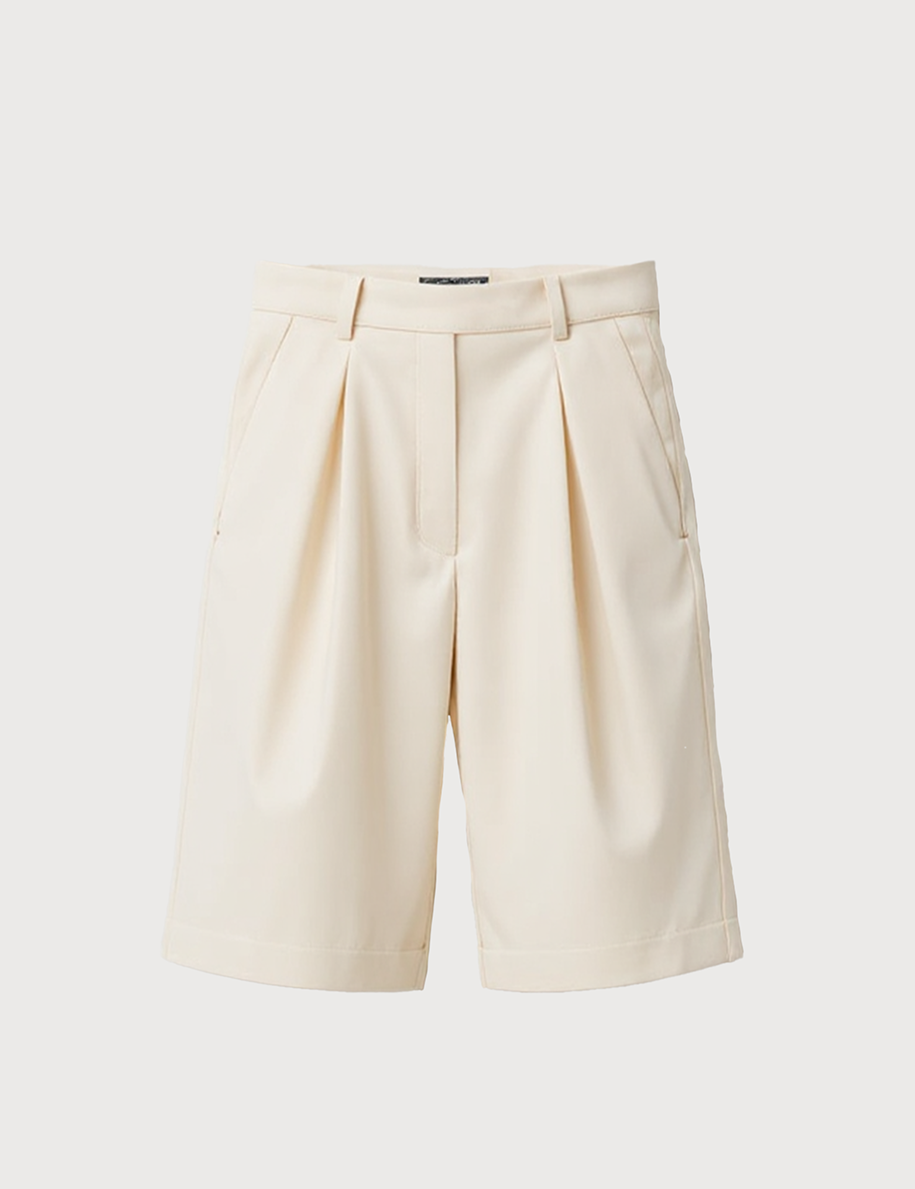 Chino short in ivory