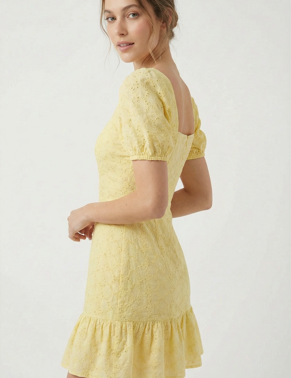 Eyelet dress in yellow
