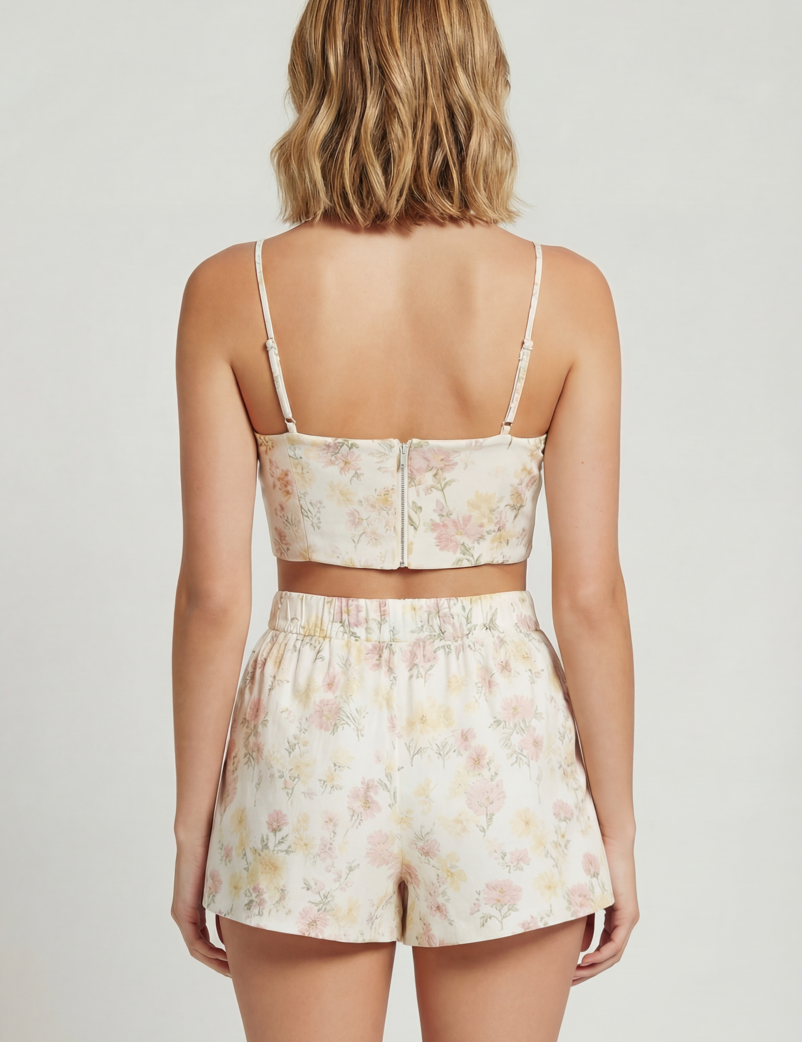 Floral shorts in ivory
