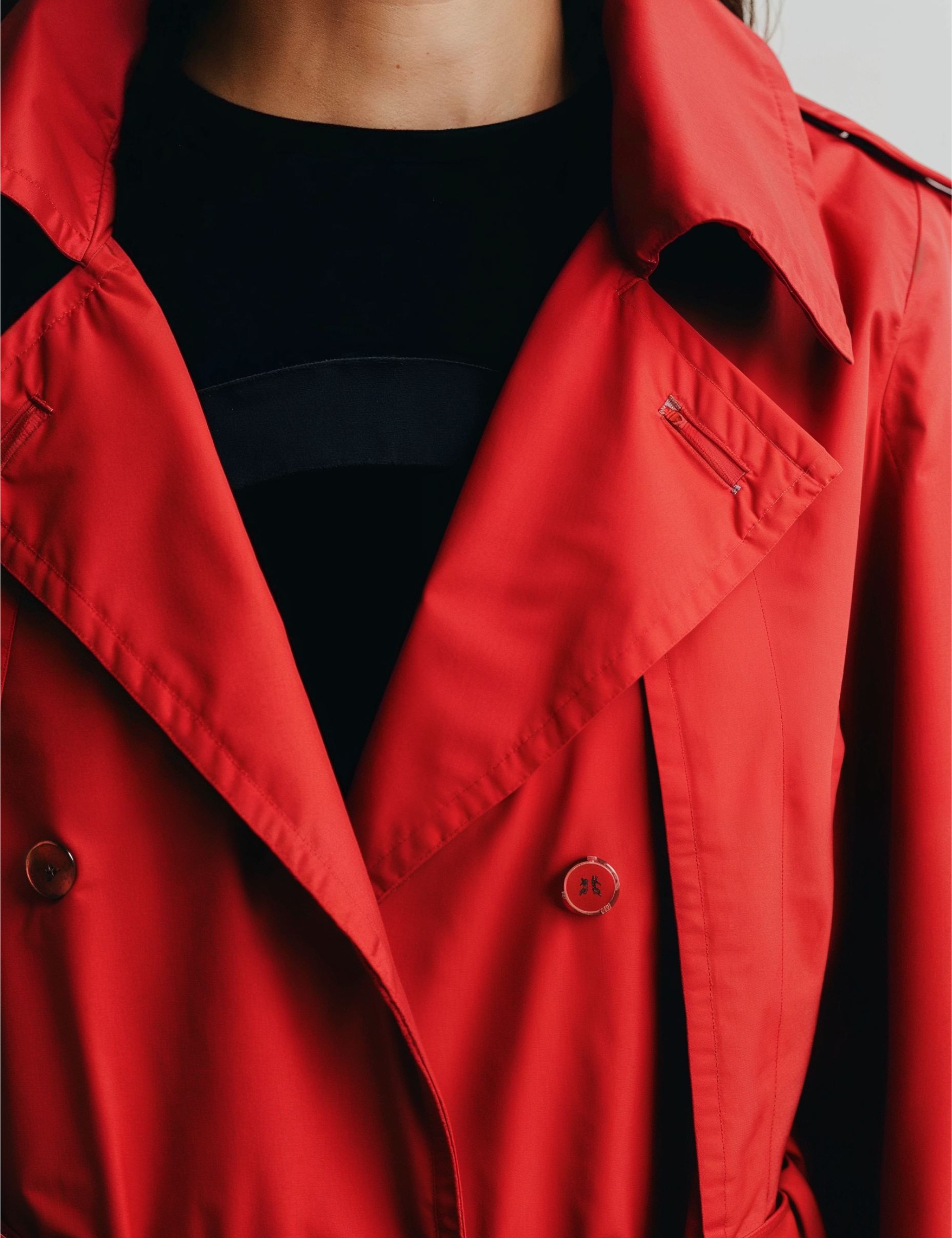 Classic trench in red