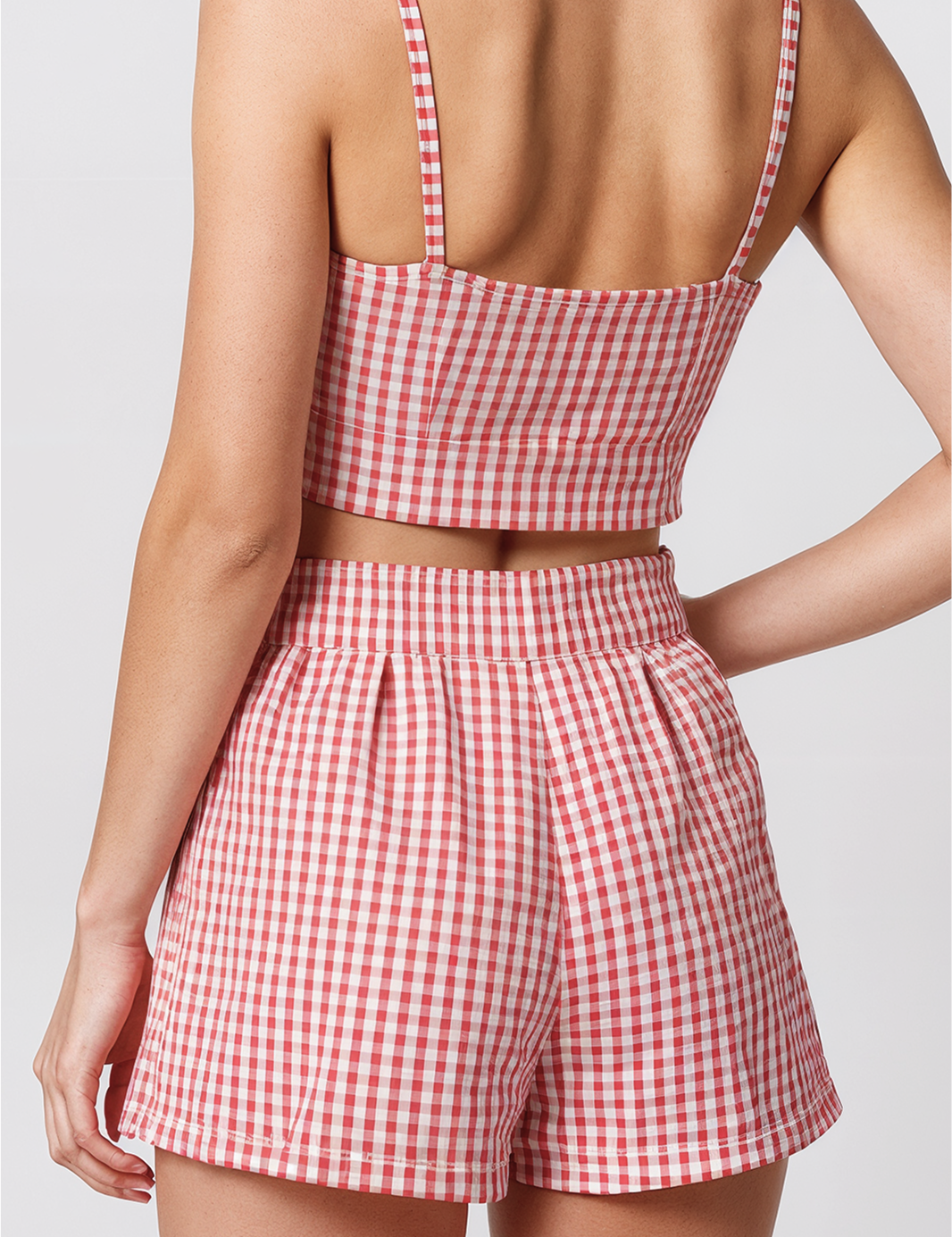 Checkered shorts in red